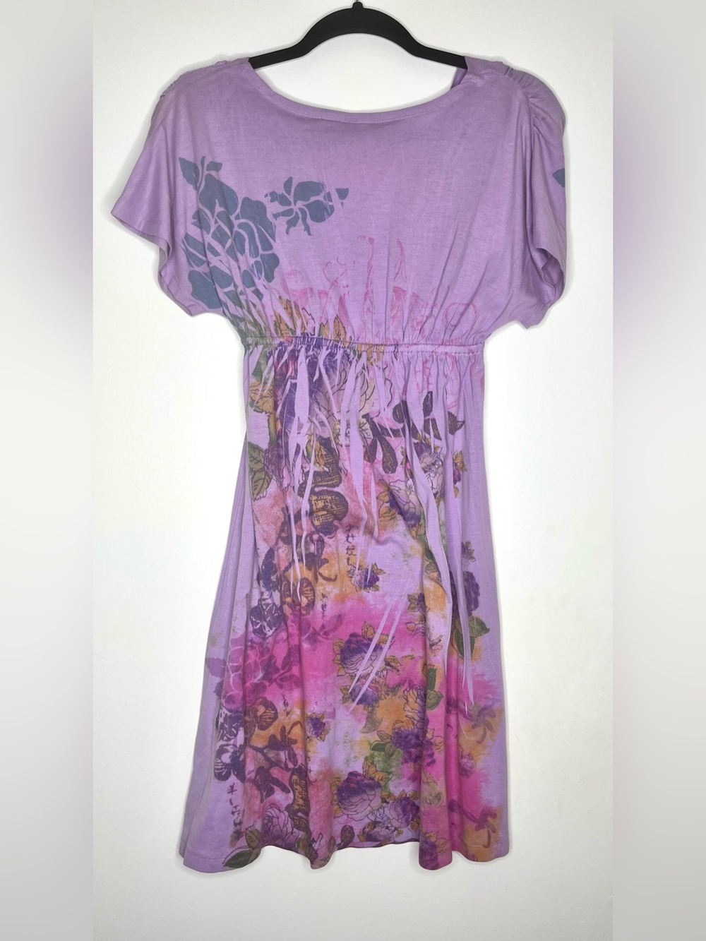 Lavender Floral V-Neck Midi Dress with Elastic Waist - Picture 2 of 4